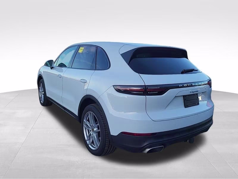 2022 Carrara White Porsche Cayenne Base AWD SUV