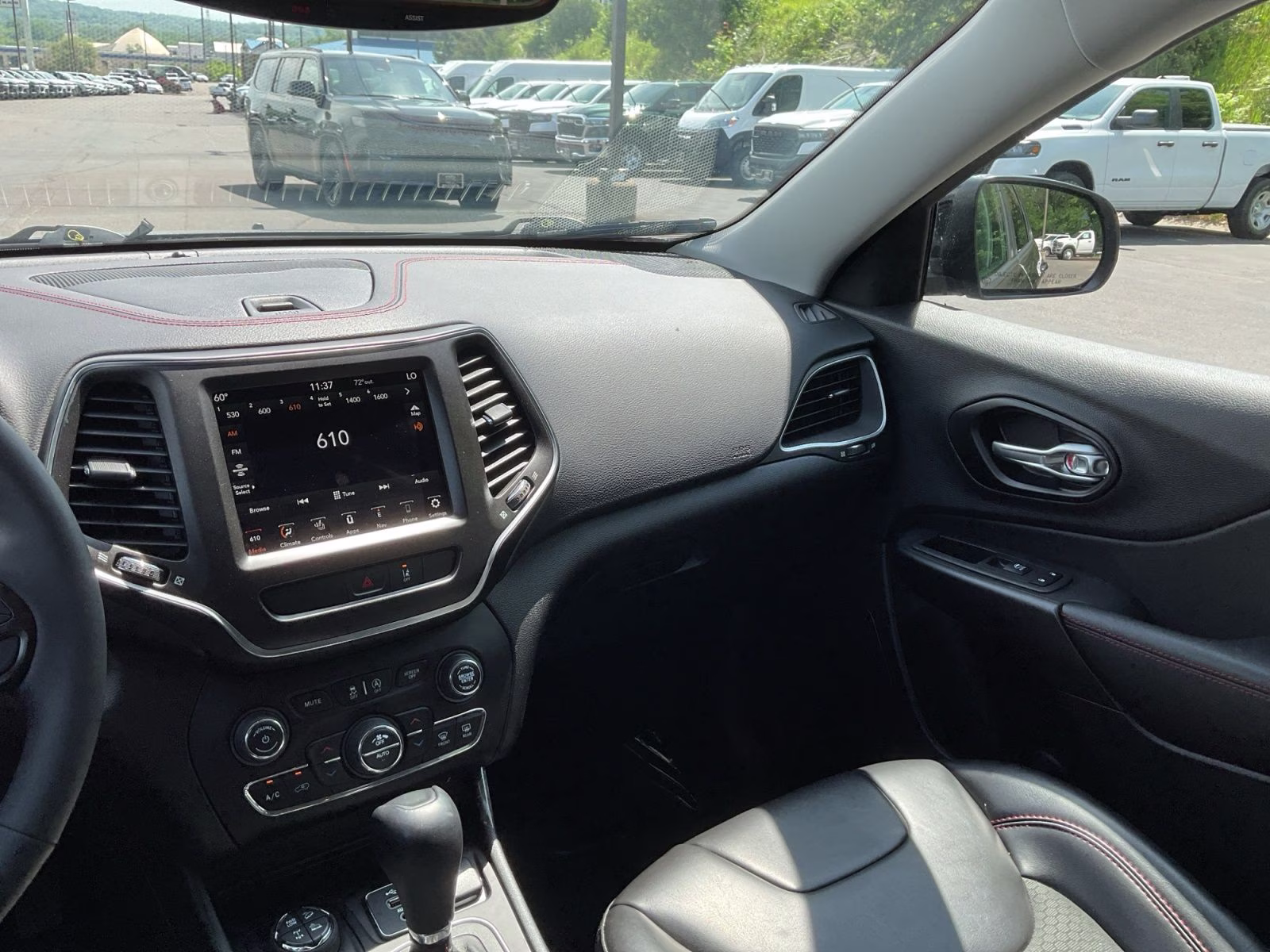 2022 Granite Crystal Metallic Clearcoat Jeep Cherokee Trailhawk 4X4 SUV