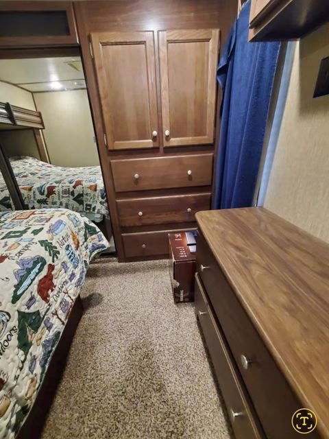 2018 Cream Keystone Sprinter Limited Sprinter Limited