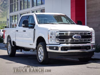 2024 Oxford White Ford Super Duty F-250 SRW XLT 4X4 Truck
