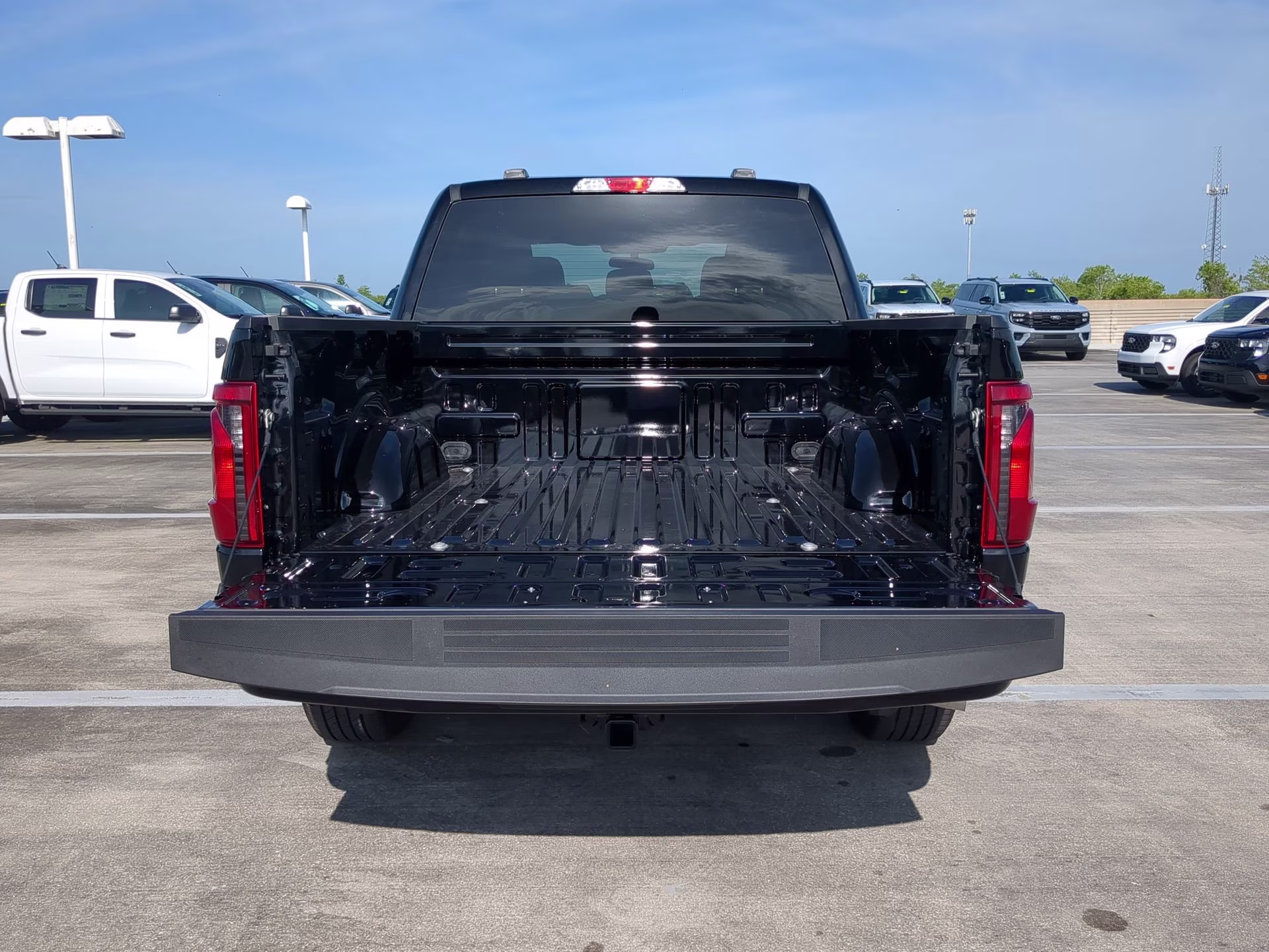 2026 Agate Black Metallic Ford F-150 STX Crew Cab Pickup RWD Truck