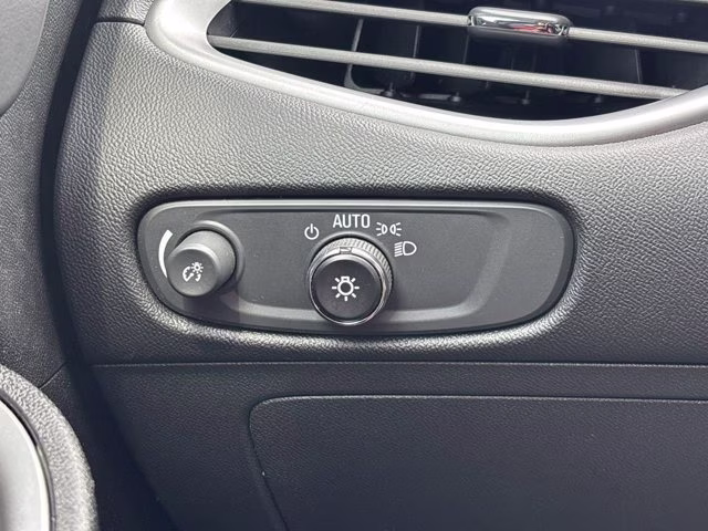2024 Mineral Gray Metallic Chevrolet Malibu LT FWD Sedan