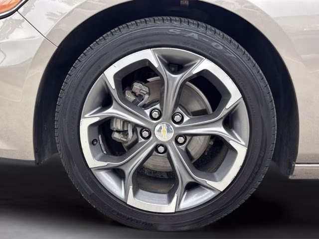 2024 Mineral Gray Metallic Chevrolet Malibu LT FWD Sedan