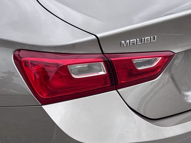 2024 Mineral Gray Metallic Chevrolet Malibu LT FWD Sedan
