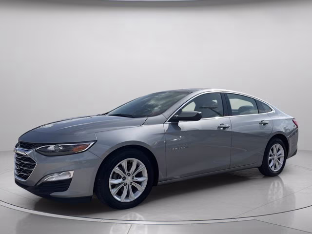 2024 Sterling Gray Metallic Chevrolet Malibu LT FWD Sedan