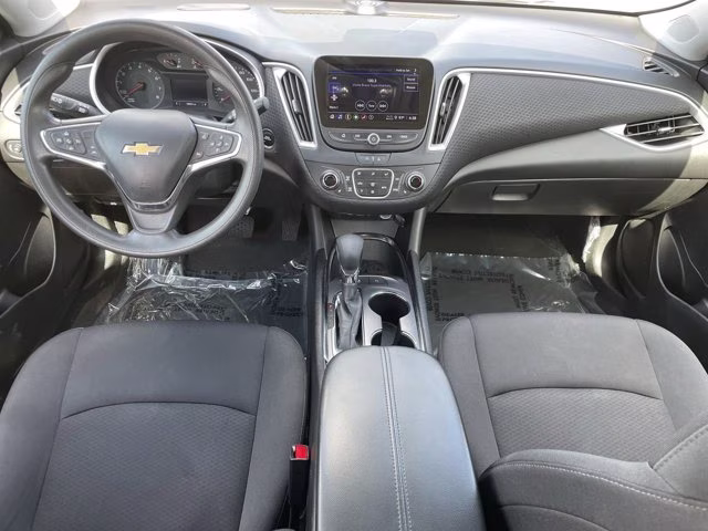 2024 Sterling Gray Metallic Chevrolet Malibu LT FWD Sedan