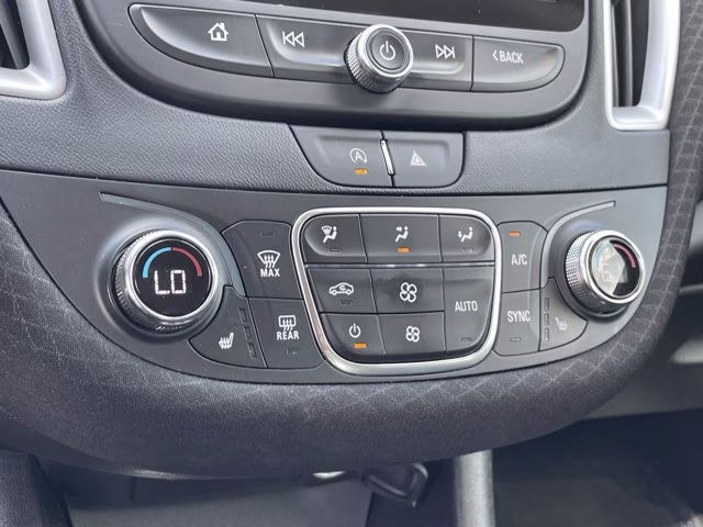 2024 Sterling Gray Metallic Chevrolet Malibu LT FWD Sedan