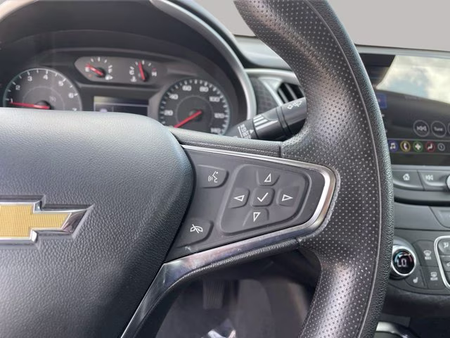2024 Sterling Gray Metallic Chevrolet Malibu LT FWD Sedan