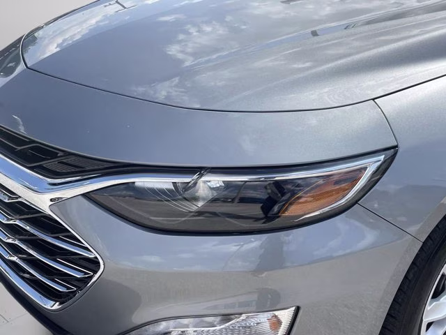 2024 Sterling Gray Metallic Chevrolet Malibu LT FWD Sedan