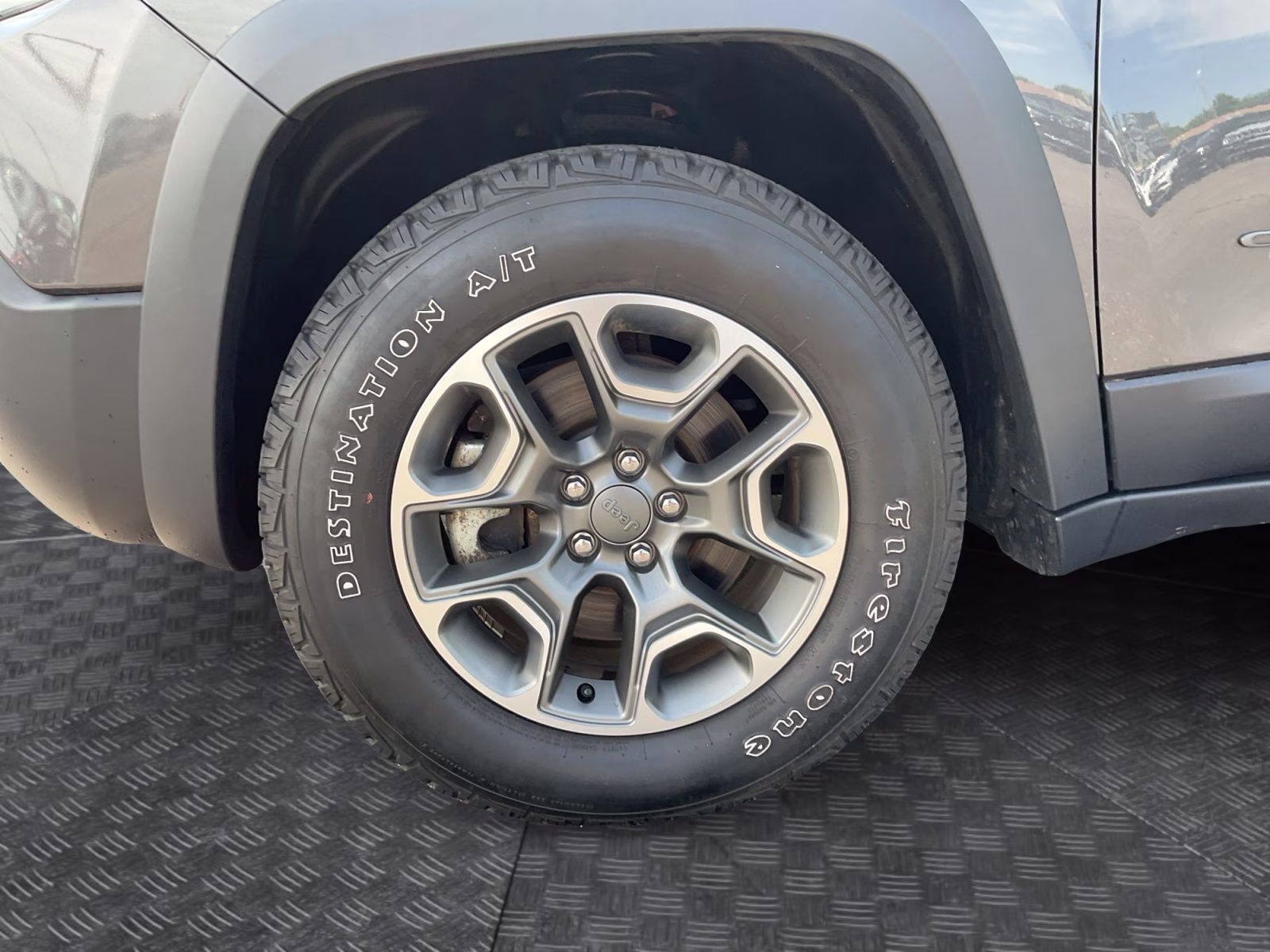 2022 Granite Crystal Metallic Clearcoat Jeep Cherokee Trailhawk 4X4 SUV