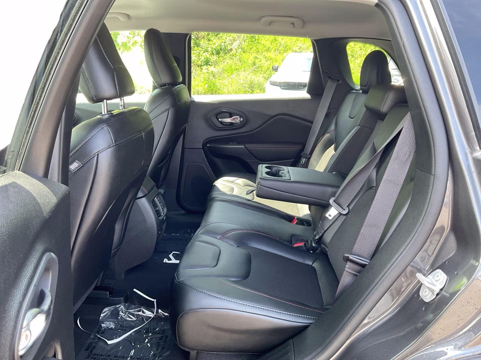 2022 Granite Crystal Metallic Clearcoat Jeep Cherokee Trailhawk 4X4 SUV