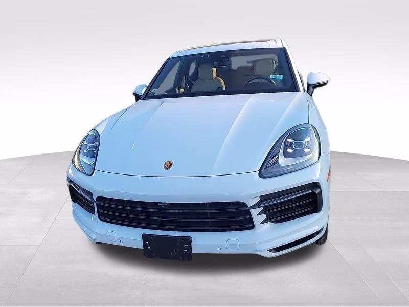 2022 Carrara White Porsche Cayenne Base AWD SUV