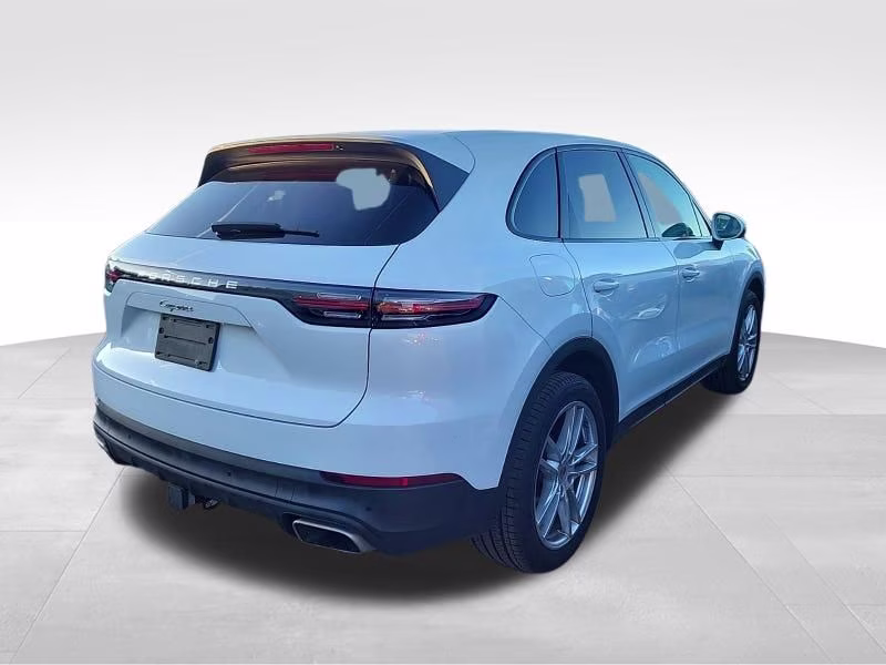 2022 Carrara White Porsche Cayenne Base AWD SUV