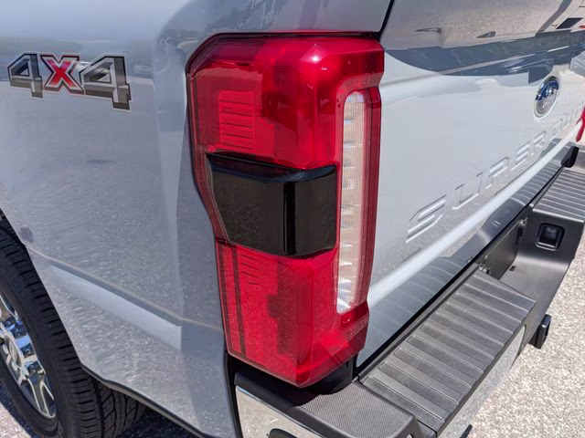 2026 Glacier Gray Metallic Tri-Coat Ford Super Duty F-250 SRW Lariat 4X4 Truck