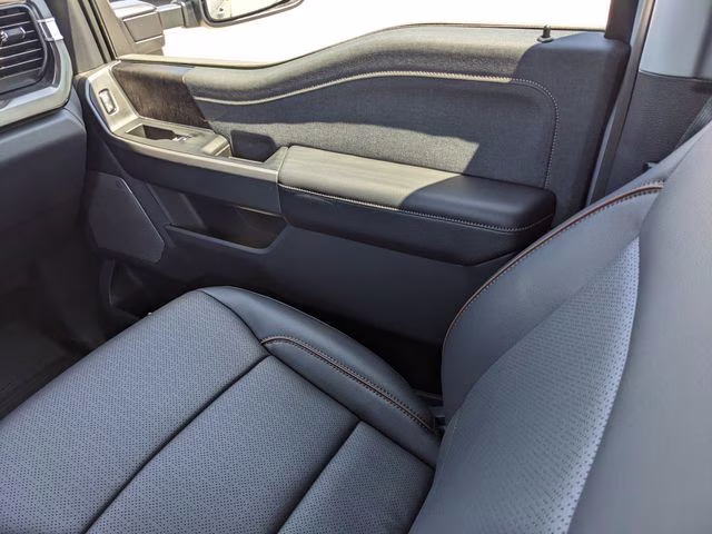 2026 Glacier Gray Metallic Tri-Coat Ford Super Duty F-250 SRW Lariat 4X4 Truck