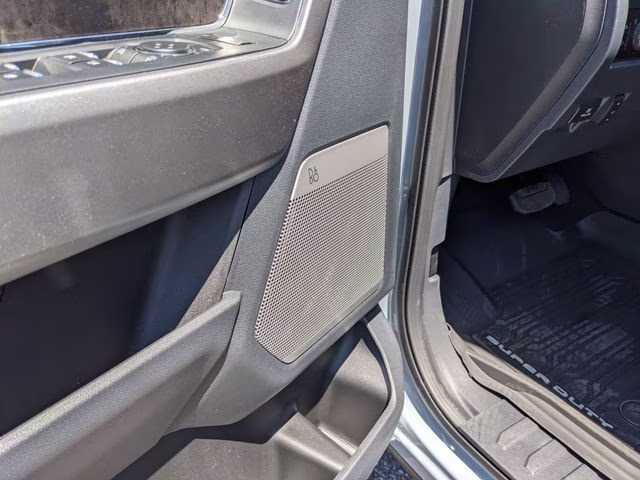 2026 Glacier Gray Metallic Tri-Coat Ford Super Duty F-250 SRW Lariat 4X4 Truck
