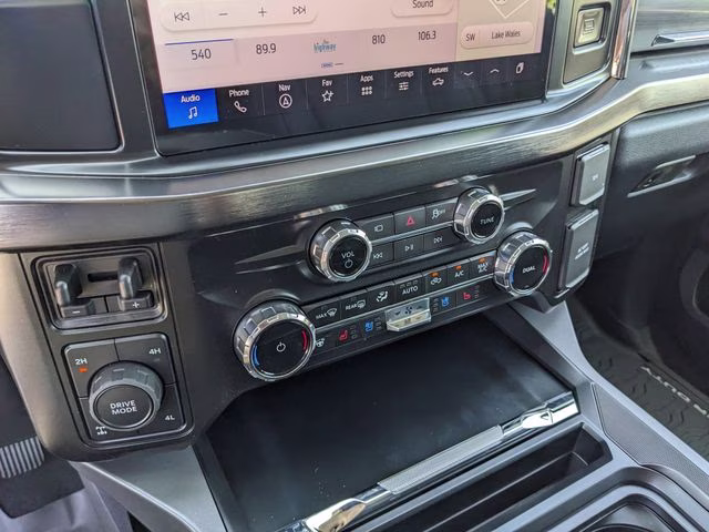 2026 Glacier Gray Metallic Tri-Coat Ford Super Duty F-250 SRW Lariat 4X4 Truck