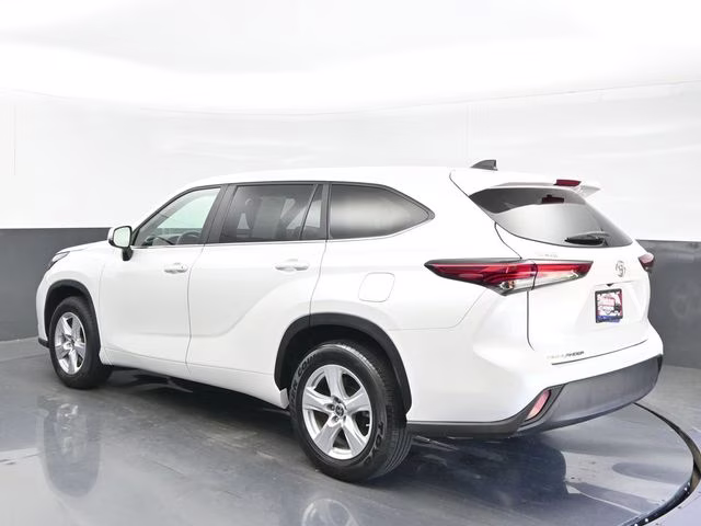 2023 Pearl Toyota Highlander L FWD SUV