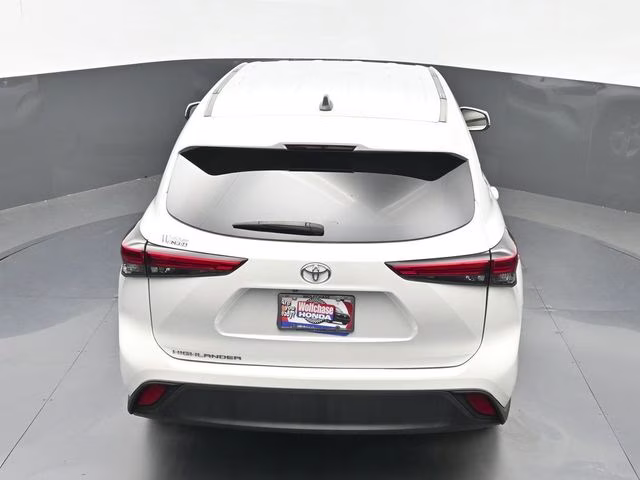 2023 Pearl Toyota Highlander L FWD SUV