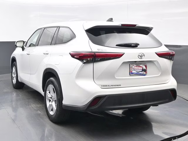 2023 Pearl Toyota Highlander L FWD SUV