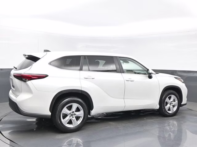 2023 Pearl Toyota Highlander L FWD SUV