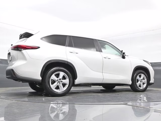 2023 Pearl Toyota Highlander L FWD SUV