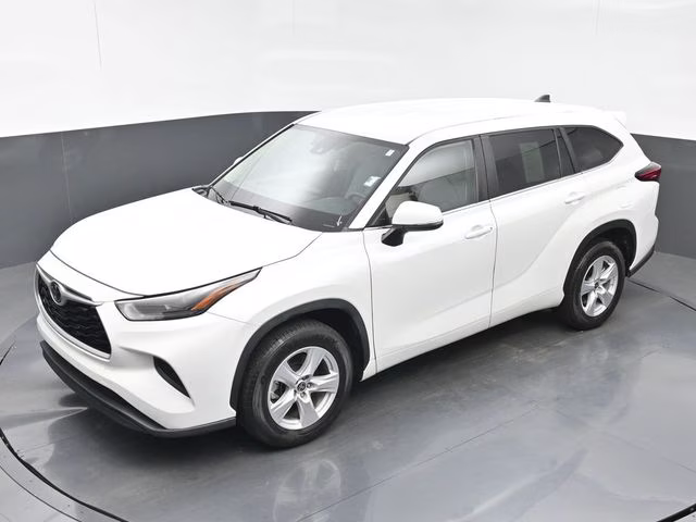 2023 Pearl Toyota Highlander L FWD SUV
