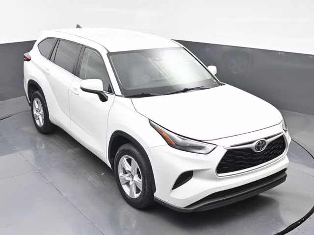 2023 Pearl Toyota Highlander L FWD SUV
