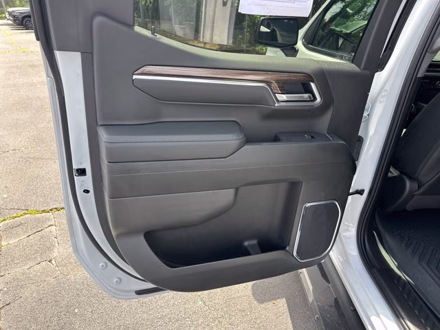 2025 Summit White Chevrolet Silverado 1500 4X4 Truck