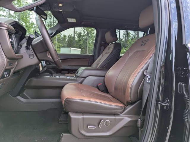 2023 Black Metallic Ford Expedition Max King Ranch 4X4 SUV