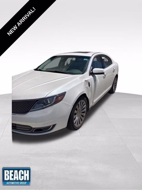 2015 White Platinum Clearcoat Metallic Lincoln MKS Base FWD Sedan