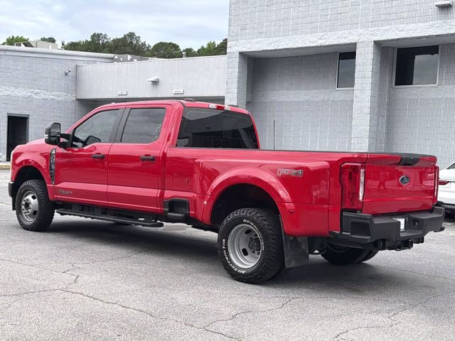 2023 Race Red Ford Super Duty F-350 DRW XL 4X4 Truck