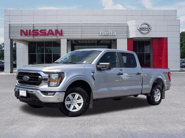 2023 Iconic Silver Metallic Ford F-150 XLT 4X4 Truck