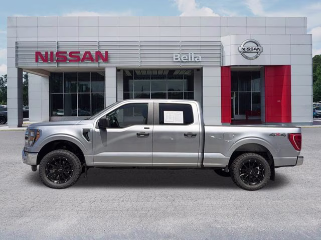 2023 Iconic Silver Metallic Ford F-150 XLT 4X4 Truck