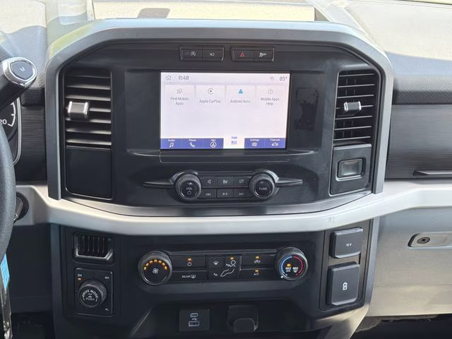 2023 Iconic Silver Metallic Ford F-150 XLT 4X4 Truck
