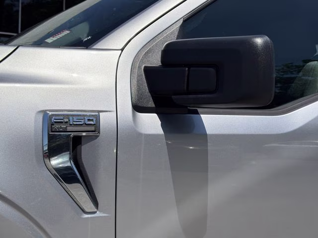 2023 Iconic Silver Metallic Ford F-150 XLT 4X4 Truck