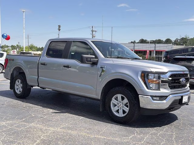 2023 Iconic Silver Metallic Ford F-150 XLT 4X4 Truck