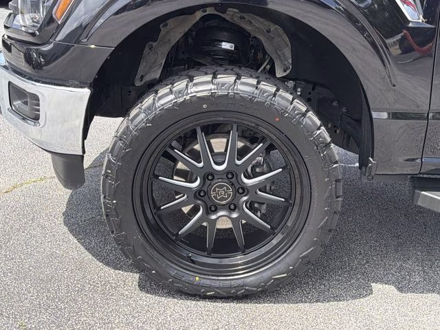 2024 Agate Black Metallic Ford F-150 XLT 4X4 Truck