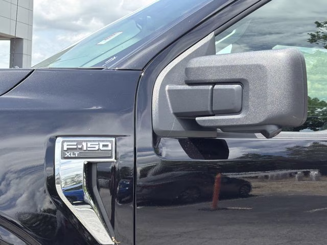2024 Agate Black Metallic Ford F-150 XLT 4X4 Truck