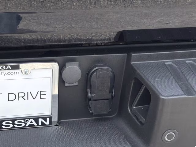 2024 Agate Black Metallic Ford F-150 XLT 4X4 Truck