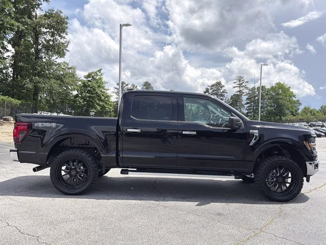 2024 Agate Black Metallic Ford F-150 XLT 4X4 Truck