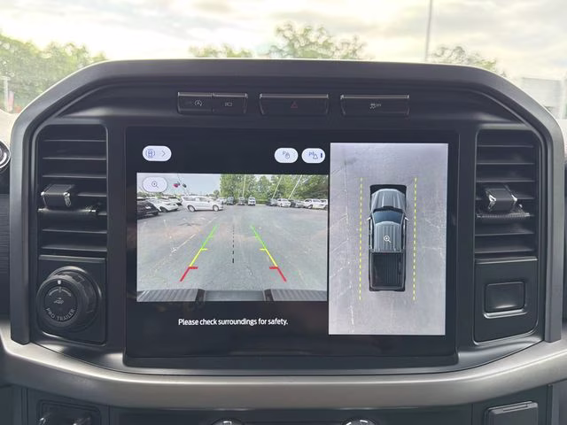 2024 Avalanche Gray Ford F-150 XLT 4X4 Truck