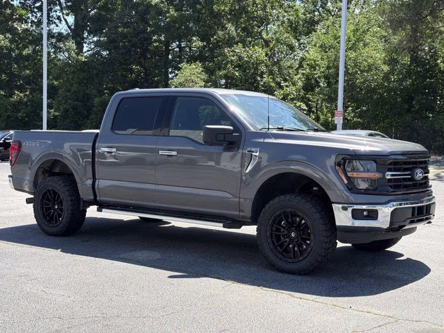 2024 Avalanche Gray Ford F-150 XLT 4X4 Truck