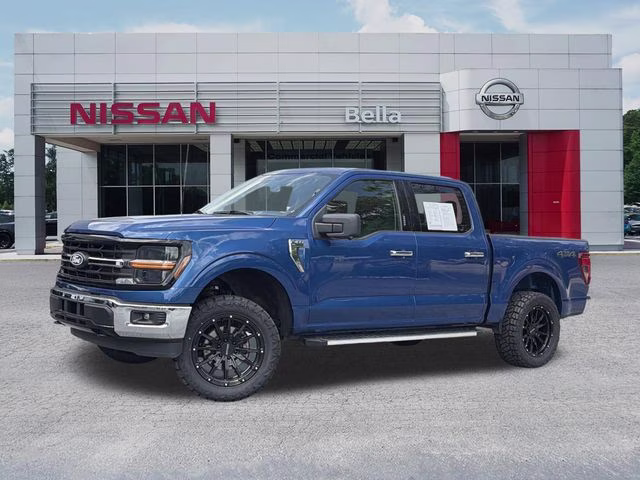 2024 Atlas Blue Metallic Ford F-150 XLT 4X4 Truck