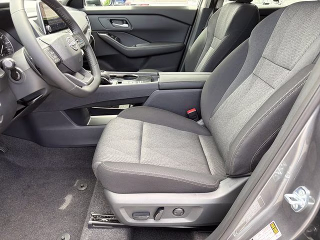 2026 Gun Metallic Nissan Rogue SV FWD SUV