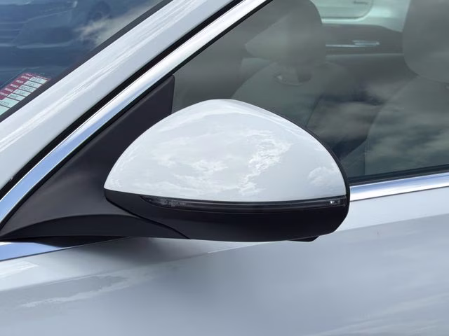 2025 MANUFAKTUR Moonlight White Metallic Mercedes-Benz C-Class C 300 RWD Sedan