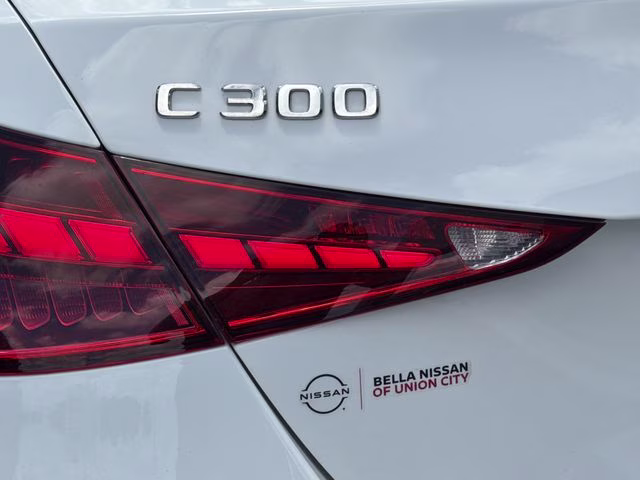 2025 MANUFAKTUR Moonlight White Metallic Mercedes-Benz C-Class C 300 RWD Sedan