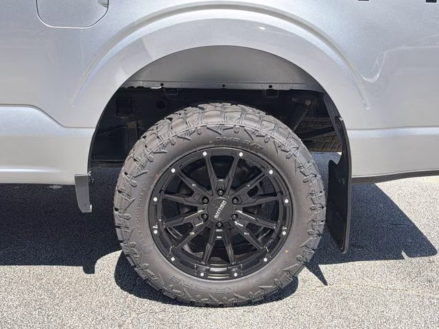 2023 Iconic Silver Metallic Ford F-150 XLT 4X4 Truck