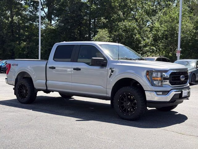 2023 Iconic Silver Metallic Ford F-150 XLT 4X4 Truck
