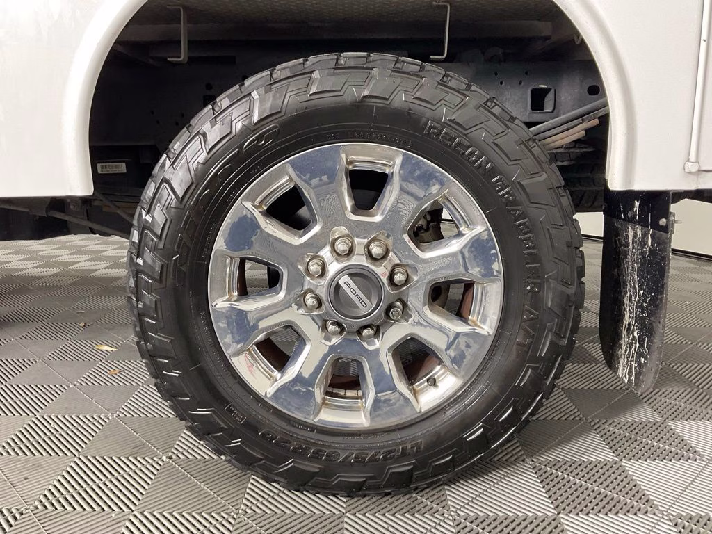 2020 Oxford White Ford Super Duty F-250 SRW XL SERVICE BODY 4X4 Truck